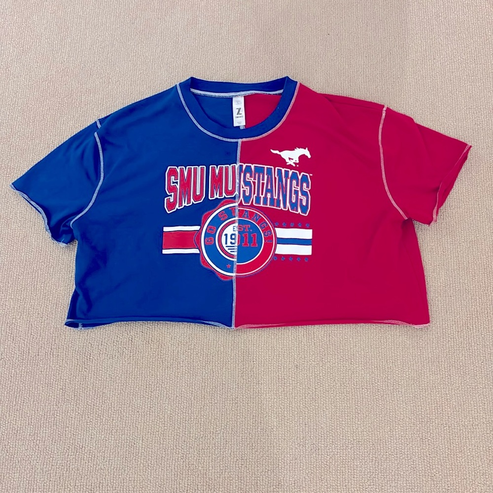 Southern Methodist University split cropped tee shirt.